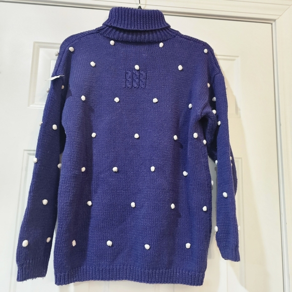 Marisa Christina Blue Polar Bear Sweater With Flaw - Picture 5 of 12